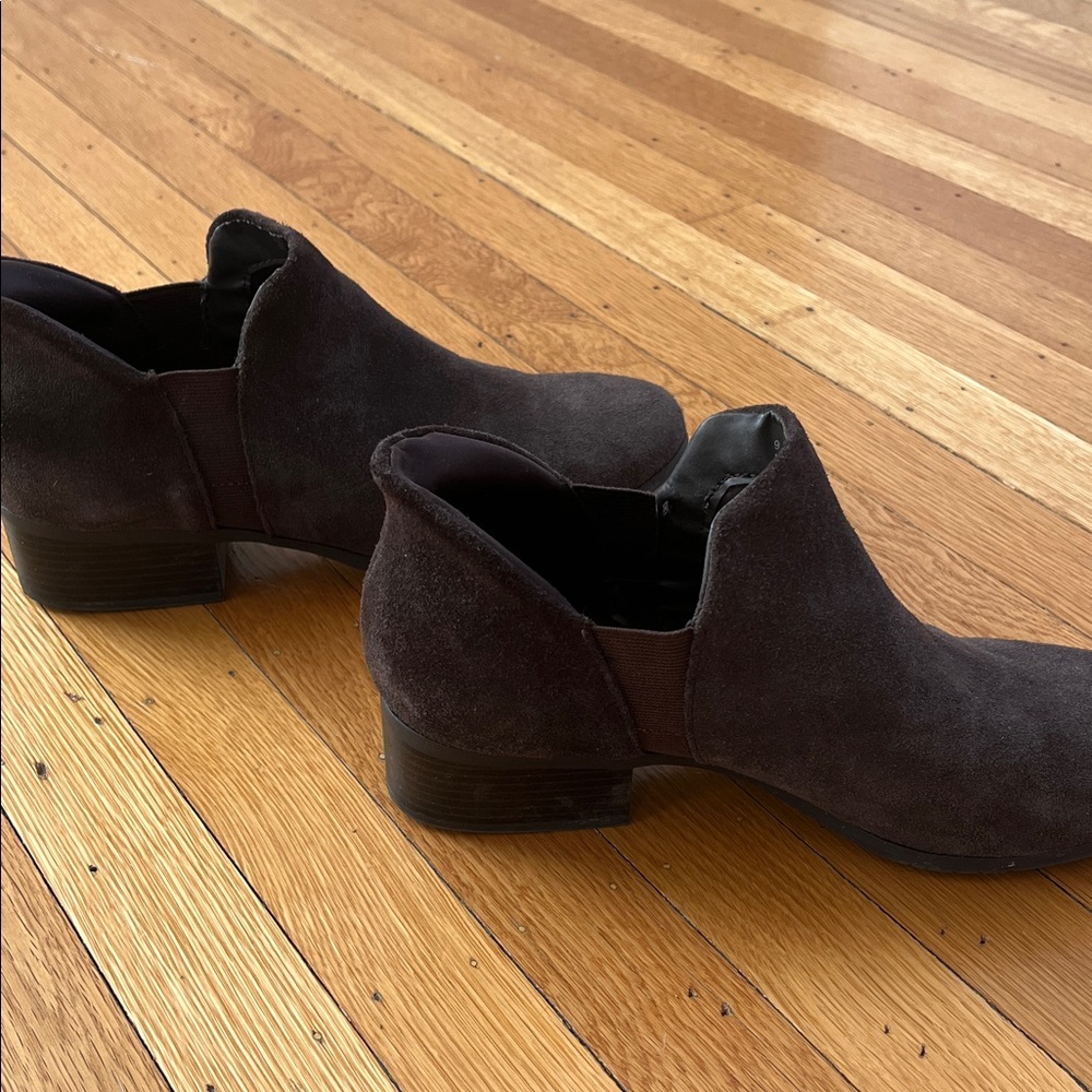 Kenneth Cole Dark Brown Suede Ankle Boots